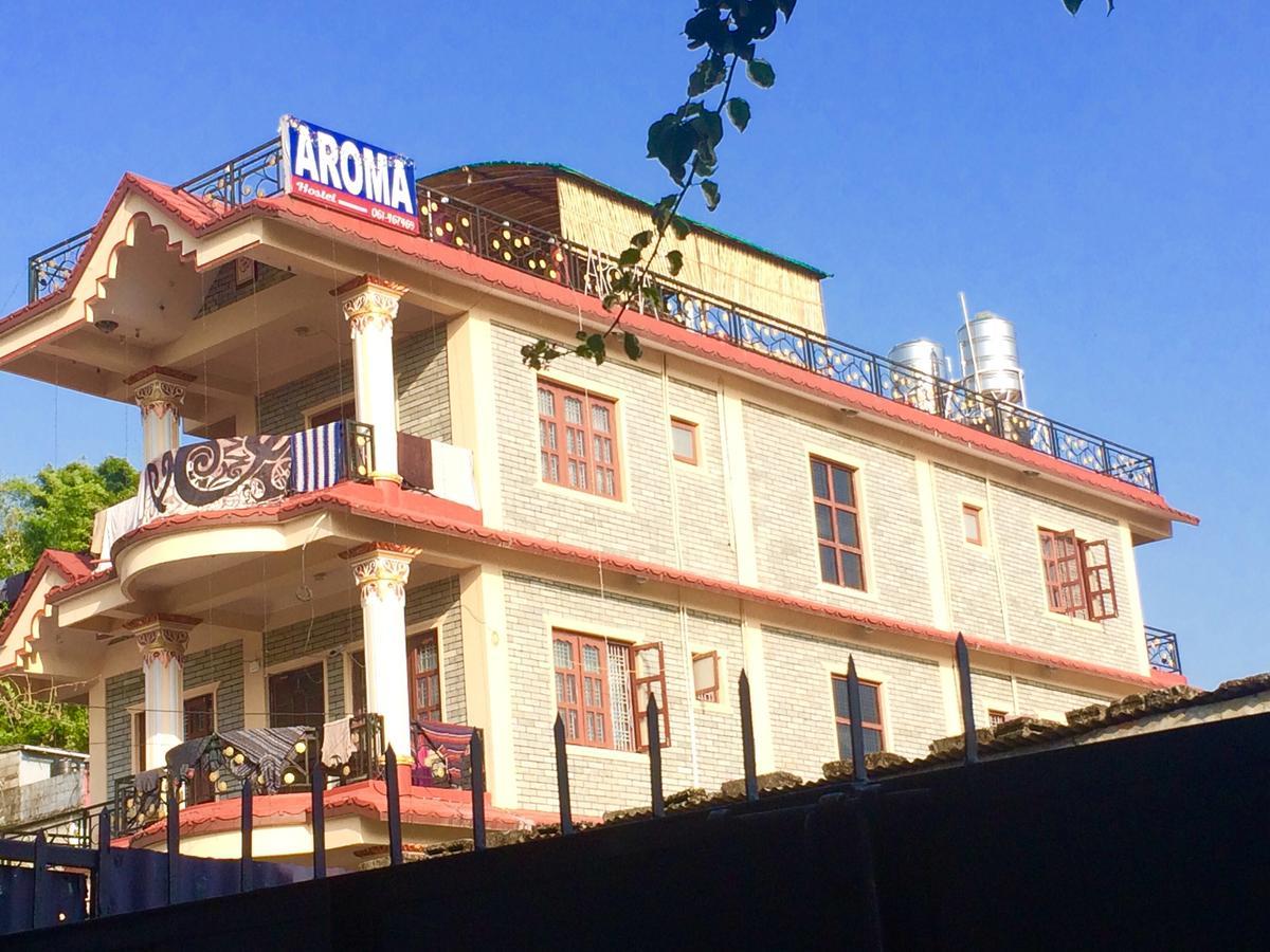 Aroma Tourist Hostel Pokhara Eksteriør bilde