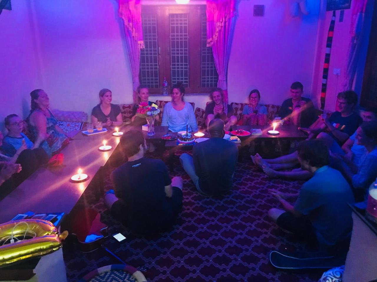 Aroma Tourist Hostel Pokhara Eksteriør bilde