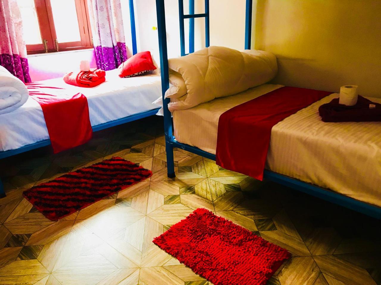 Aroma Tourist Hostel Pokhara Eksteriør bilde