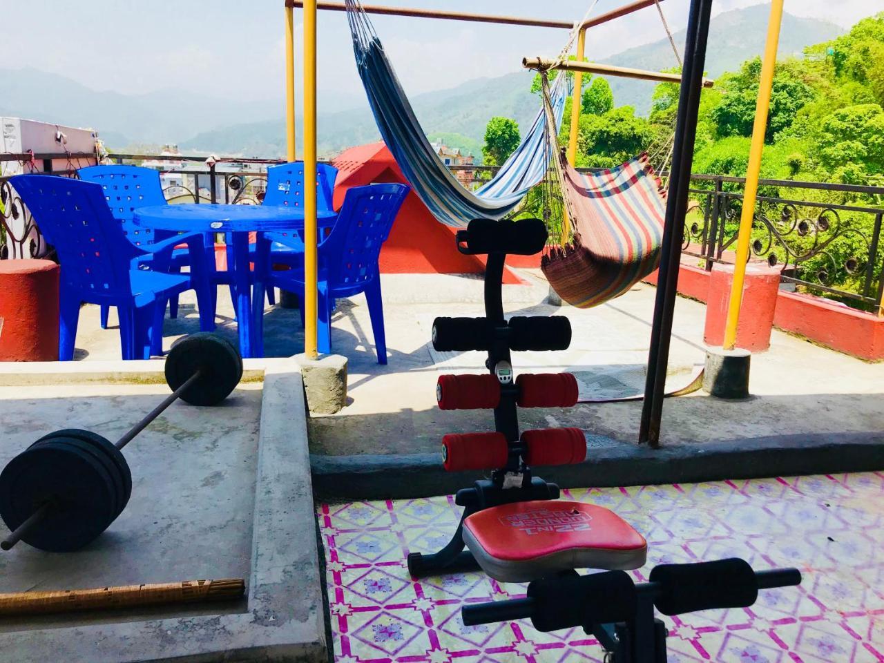 Aroma Tourist Hostel Pokhara Eksteriør bilde