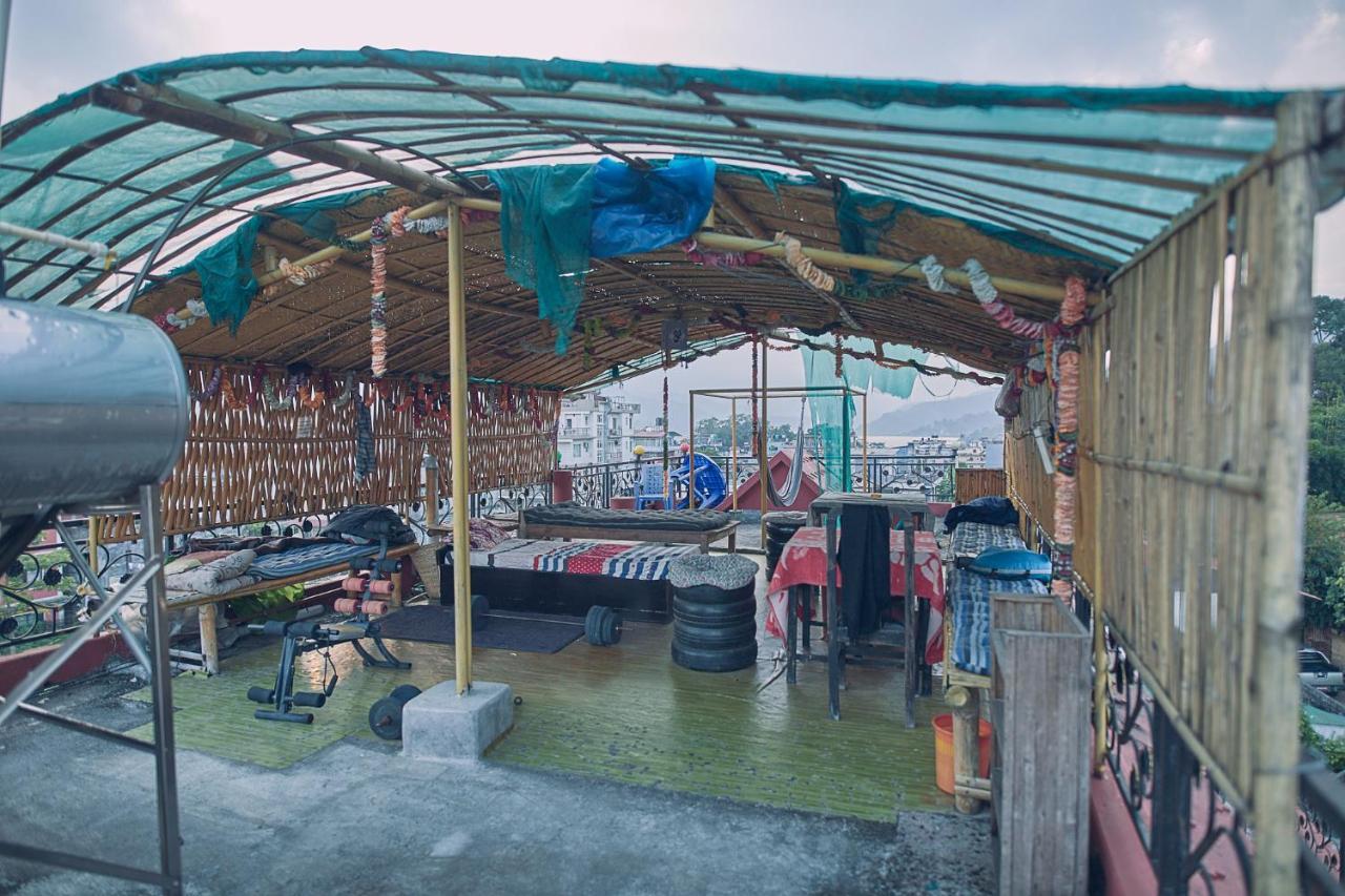 Aroma Tourist Hostel Pokhara Eksteriør bilde